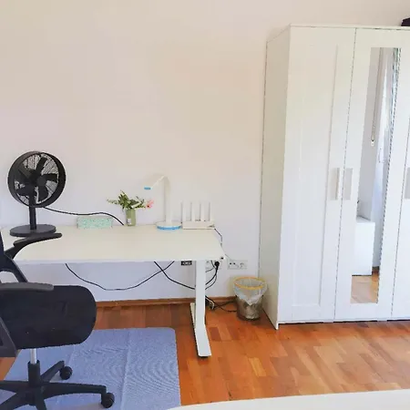 Waldzimmer In Der Stadt Nähe Messe * München